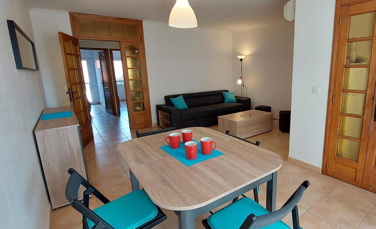 Grand T3: Luminous Central Apartment with Parking Sanary-sur-Mer Exterior photo